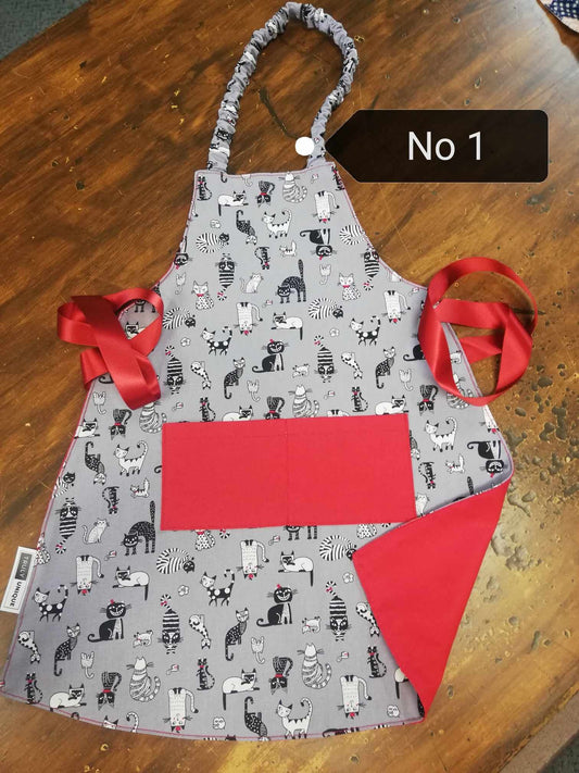 Child's Apron - 48cm w/pocket