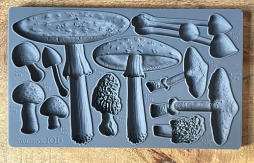 Toadstool IOD Décor Mould