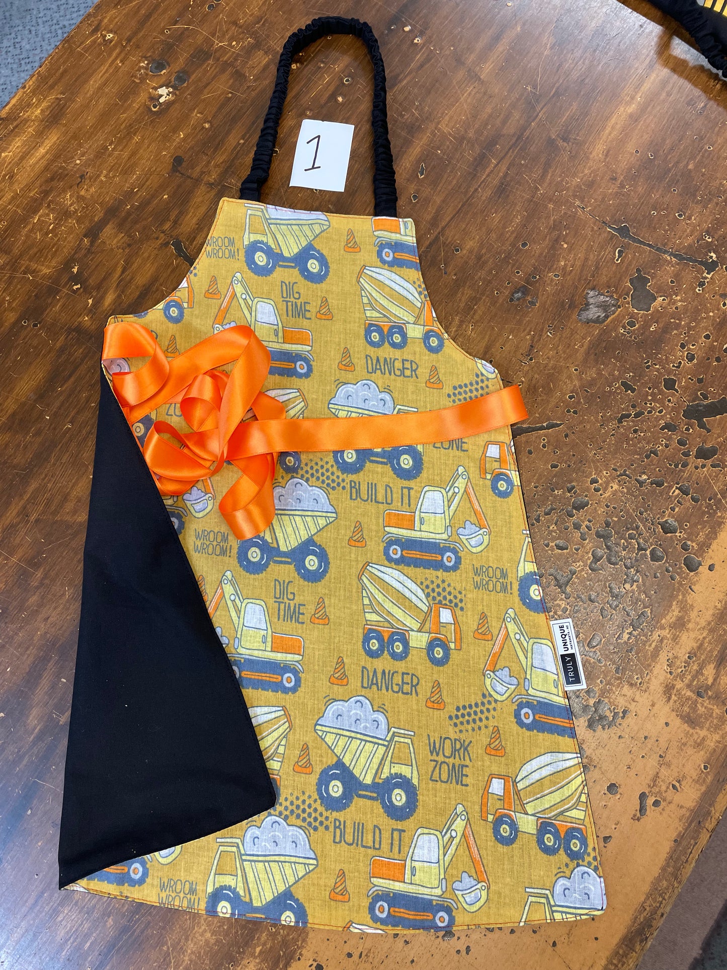 Child's Apron - 53cm No Pocket
