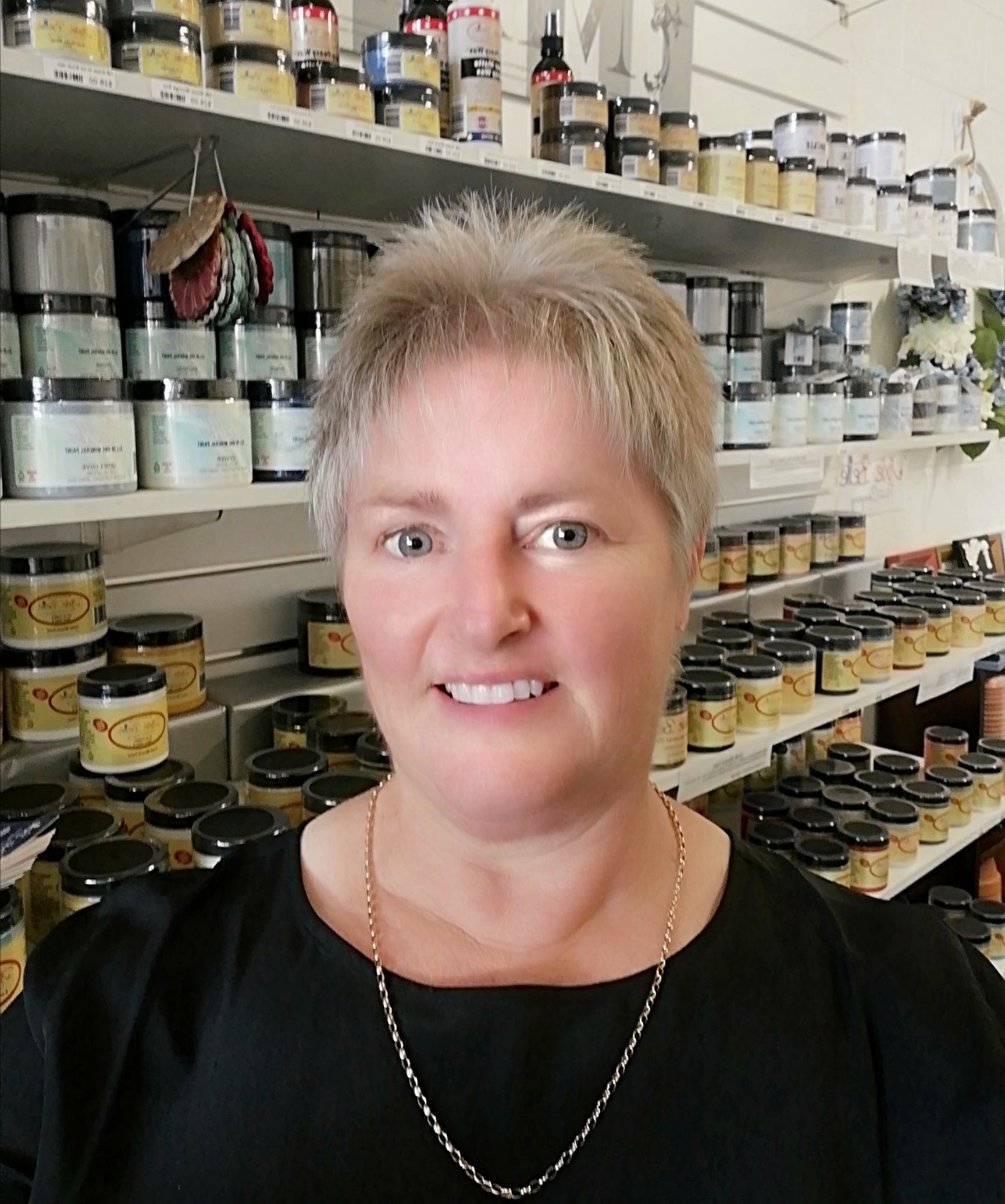 About The Furniture Paint & Craft Shoppe Dixie Belle Stockist The Furniture Paint & Craft